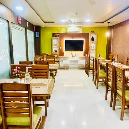 Pemaling Lords Eco Inn Guwahati-3